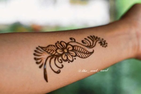 Contoh desain henna simple