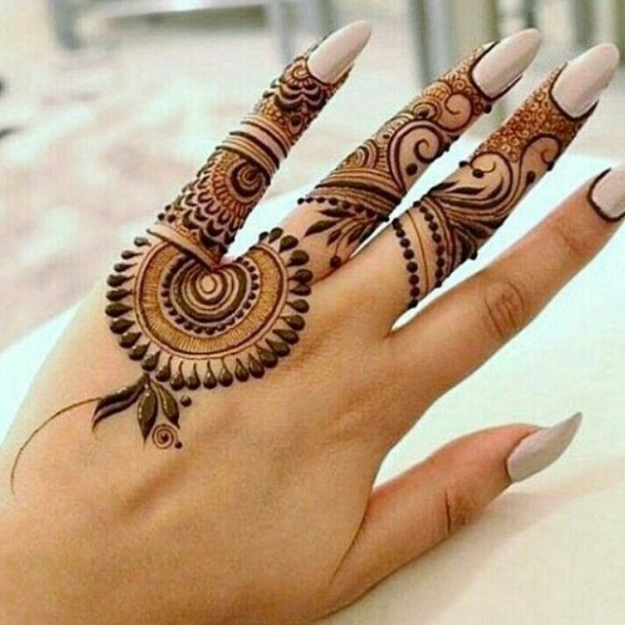 Contoh desain henna simple